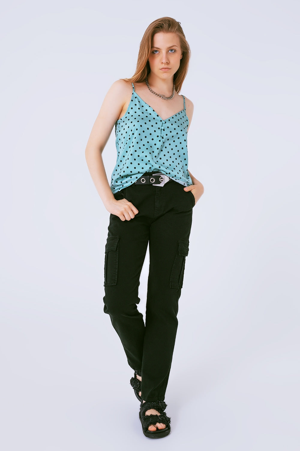 Relaxed cargo pants in black