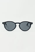 Q2 Retro Round Sunglasses With Smoke Black Lens in Black
