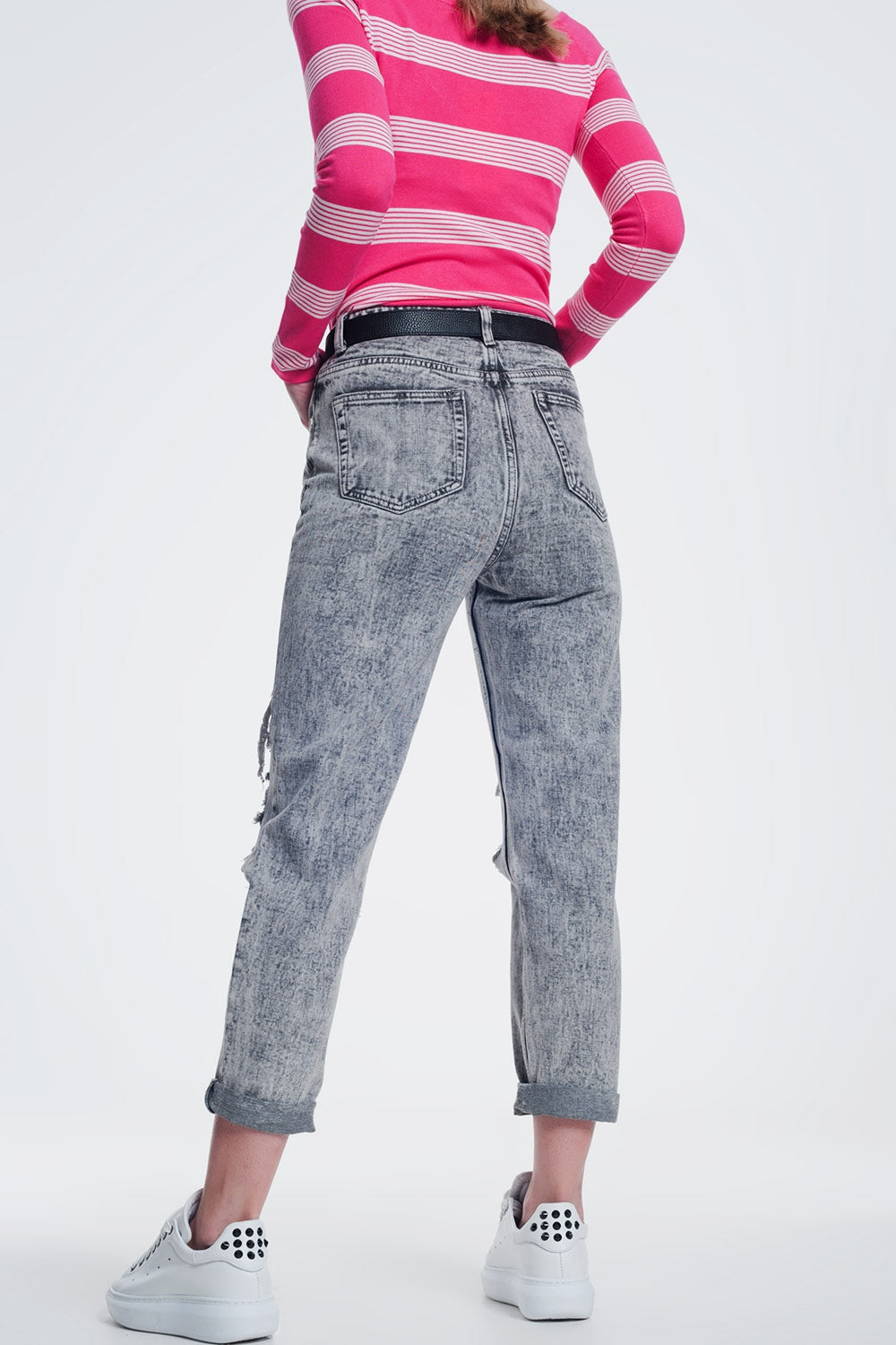 Ripped Straight Jeans in Gray
