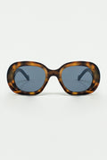 Q2 round polarized sunglasses with dark lenses