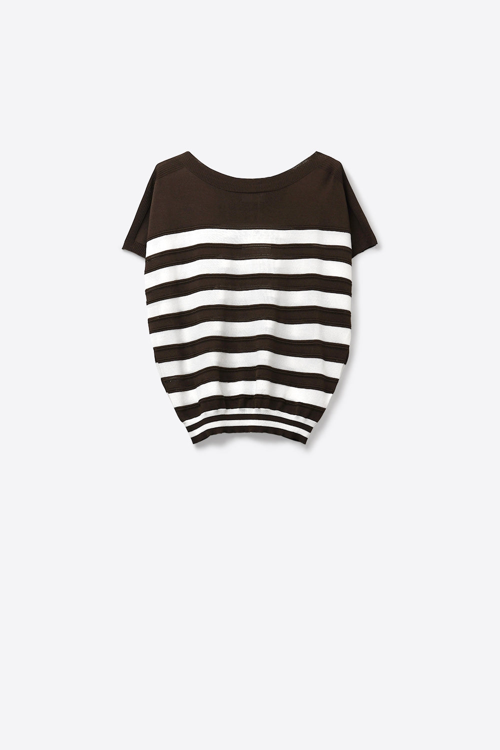 Q2 Short-Sleeve Striped Knit sweater in brown