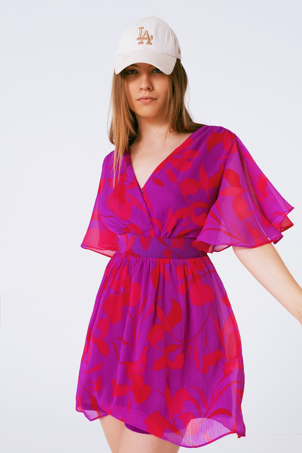 short sleeve V-neck chiffon mini dress in floral print