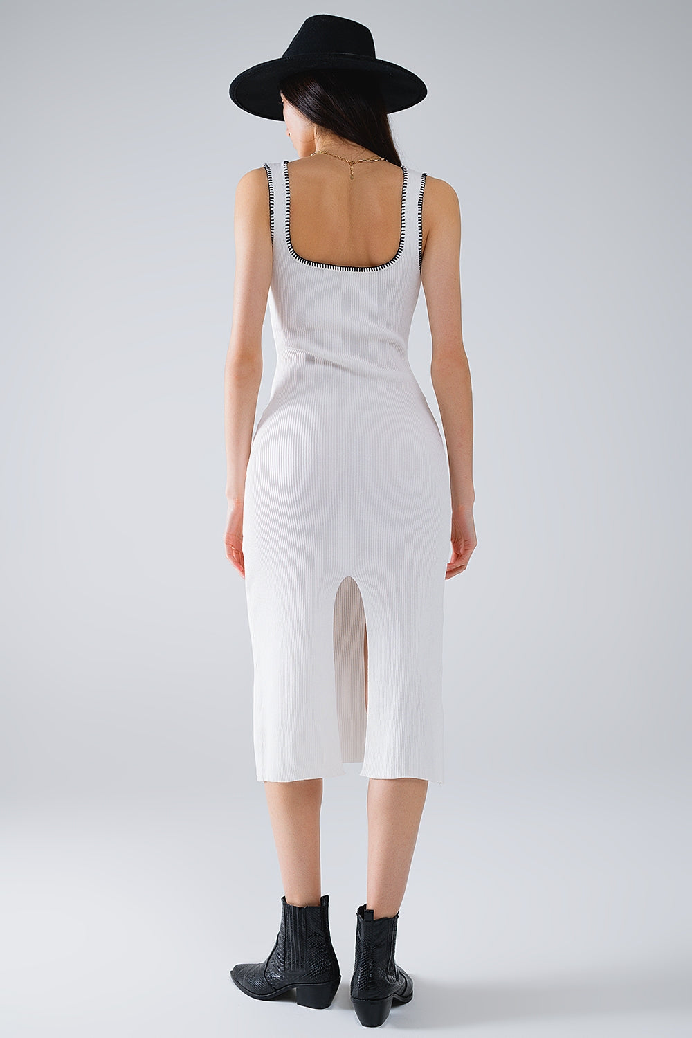 Summer Body Hugging knitted Dress in beige With black Trim