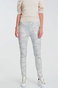 Q2 super skinny pants with stirrup in camo