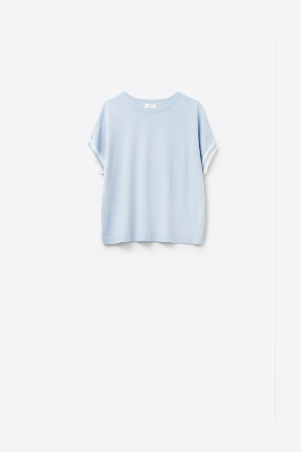 Q2 Sweater In baby Blue with white contrast detail