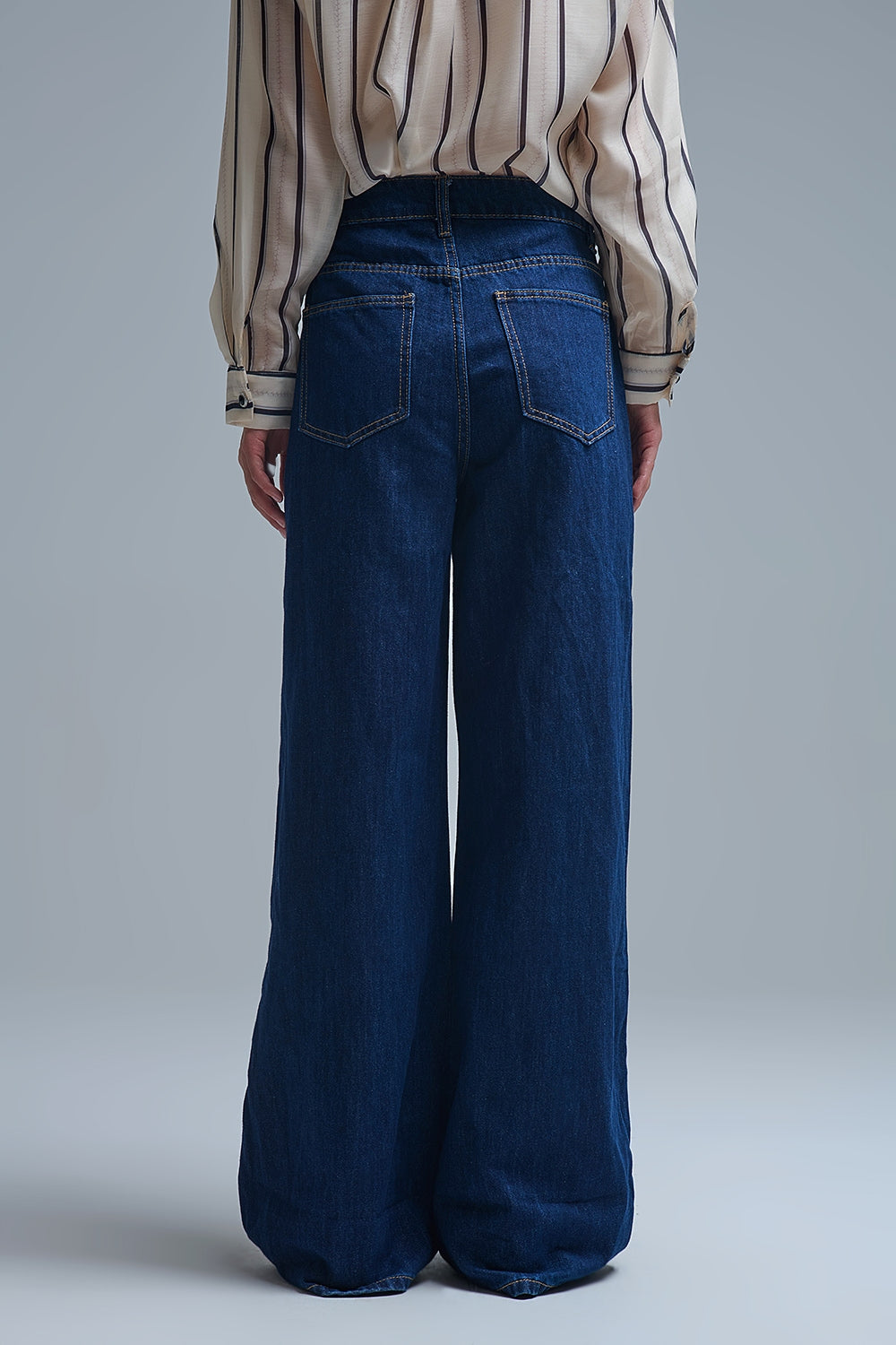Trendy Dark wash Blue Jeans in extra wide leg