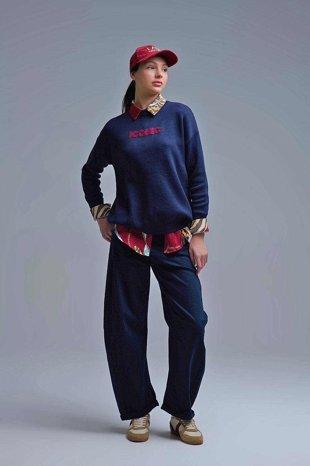 Trendy Navy Barrel Balloon Jeans with Pockets