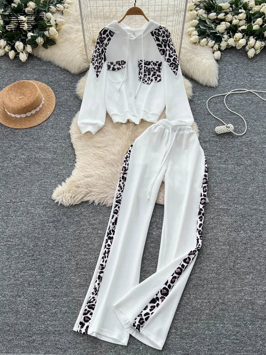 UNIKCOSA’s 2025 Winter Leopard Lounge Set — Thick Hoodie + Wide-Leg Pants with Pockets