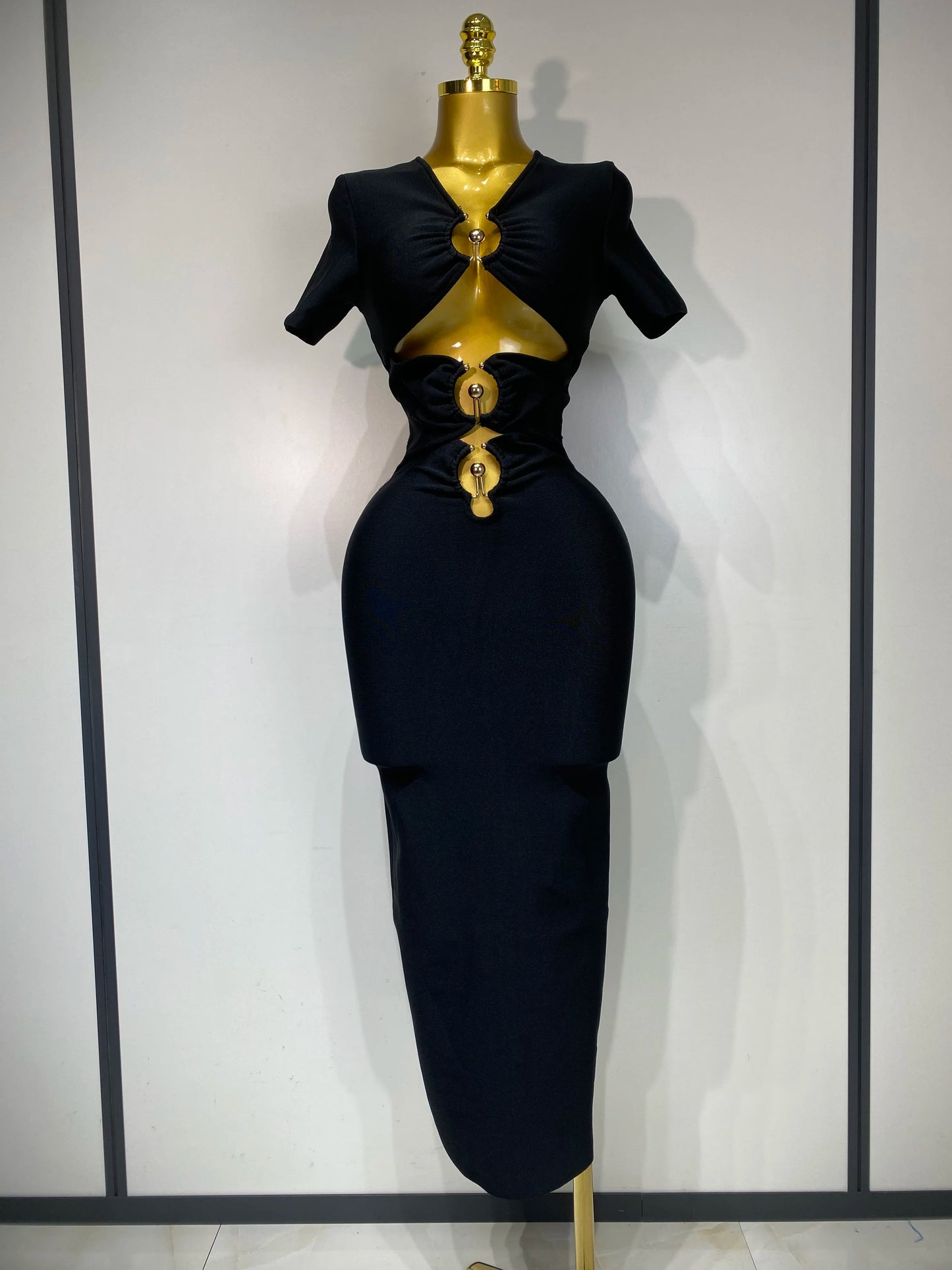 UNIKCOSA’s 2025 Black Cut-Out Gown — Short Sleeve Bodycon Bandage Long Dress