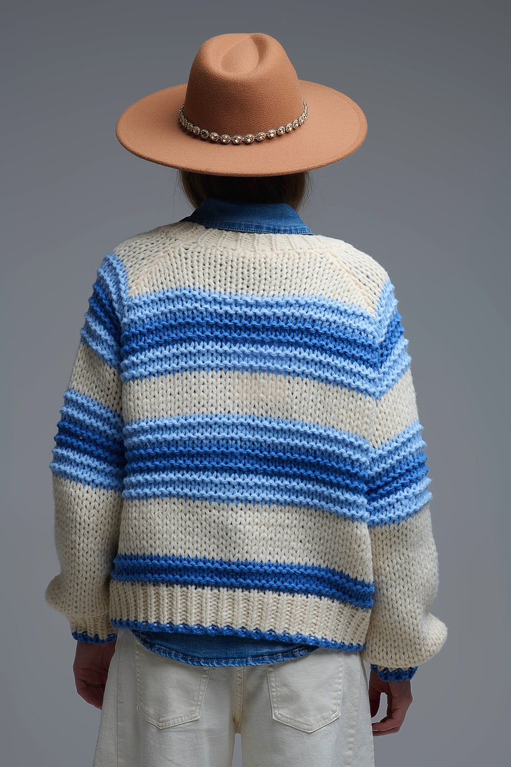 V-neck Chunky Knit Cardigan in stripes of Blue and cream