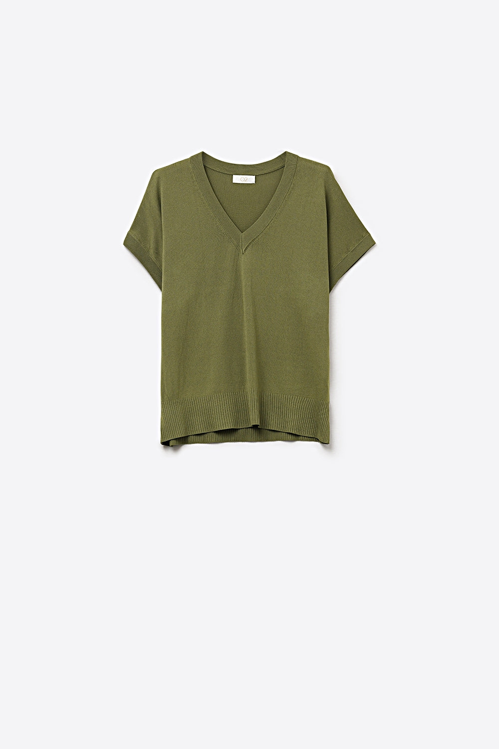 Q2 V-Neck fine Knit sweater in khaki color