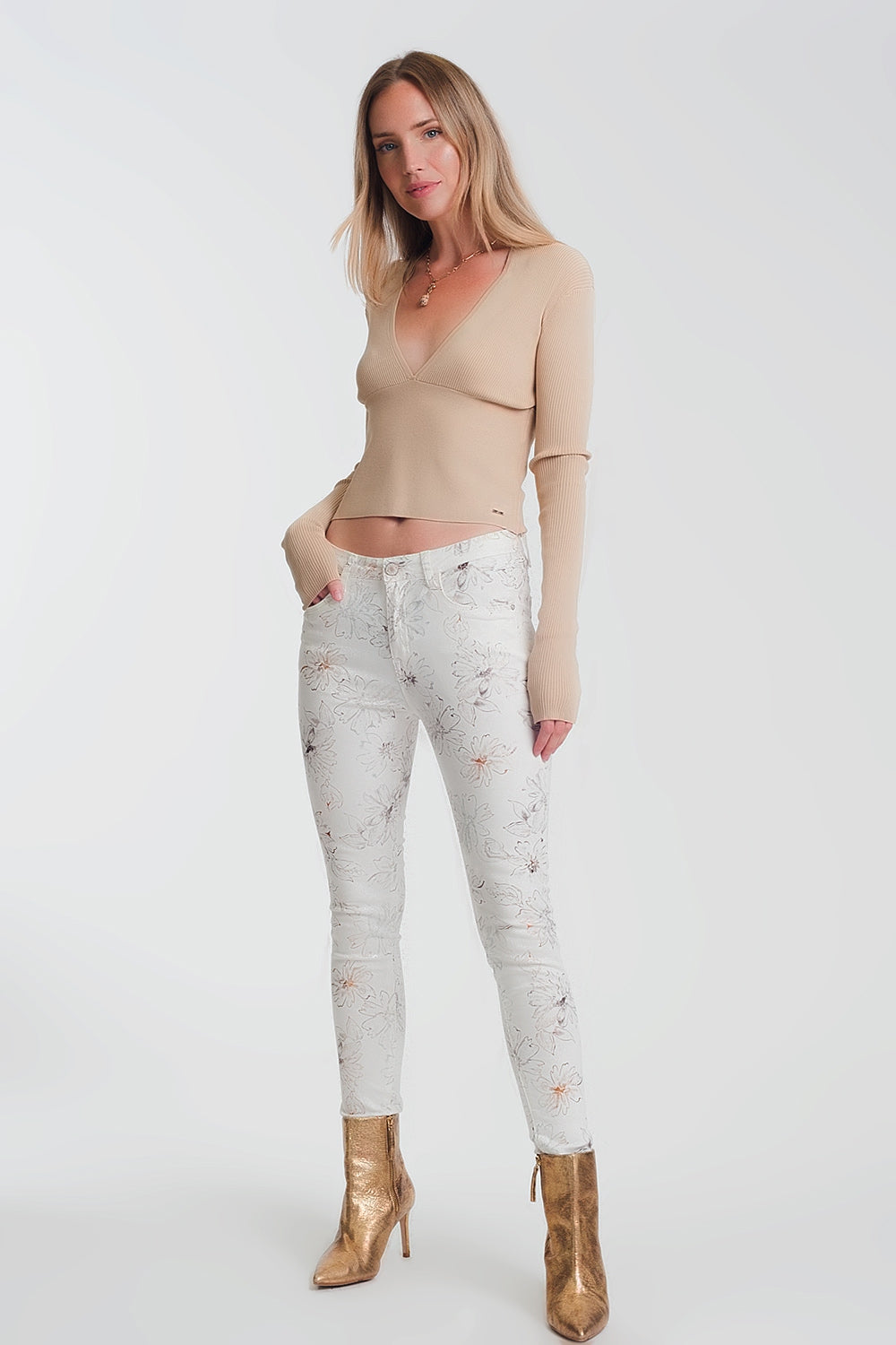 V-Neck Ribbed Sweater in Beige