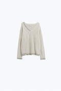 Q2 V neck sweater with black embroidered detail