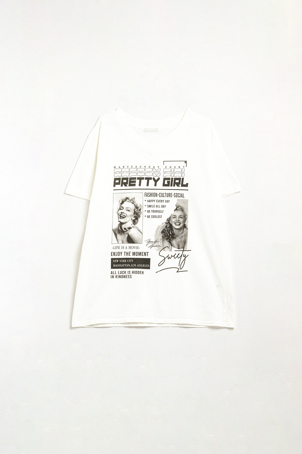 White Relaxed Marilyn Monroe T-shirt With Pop Culture Icons