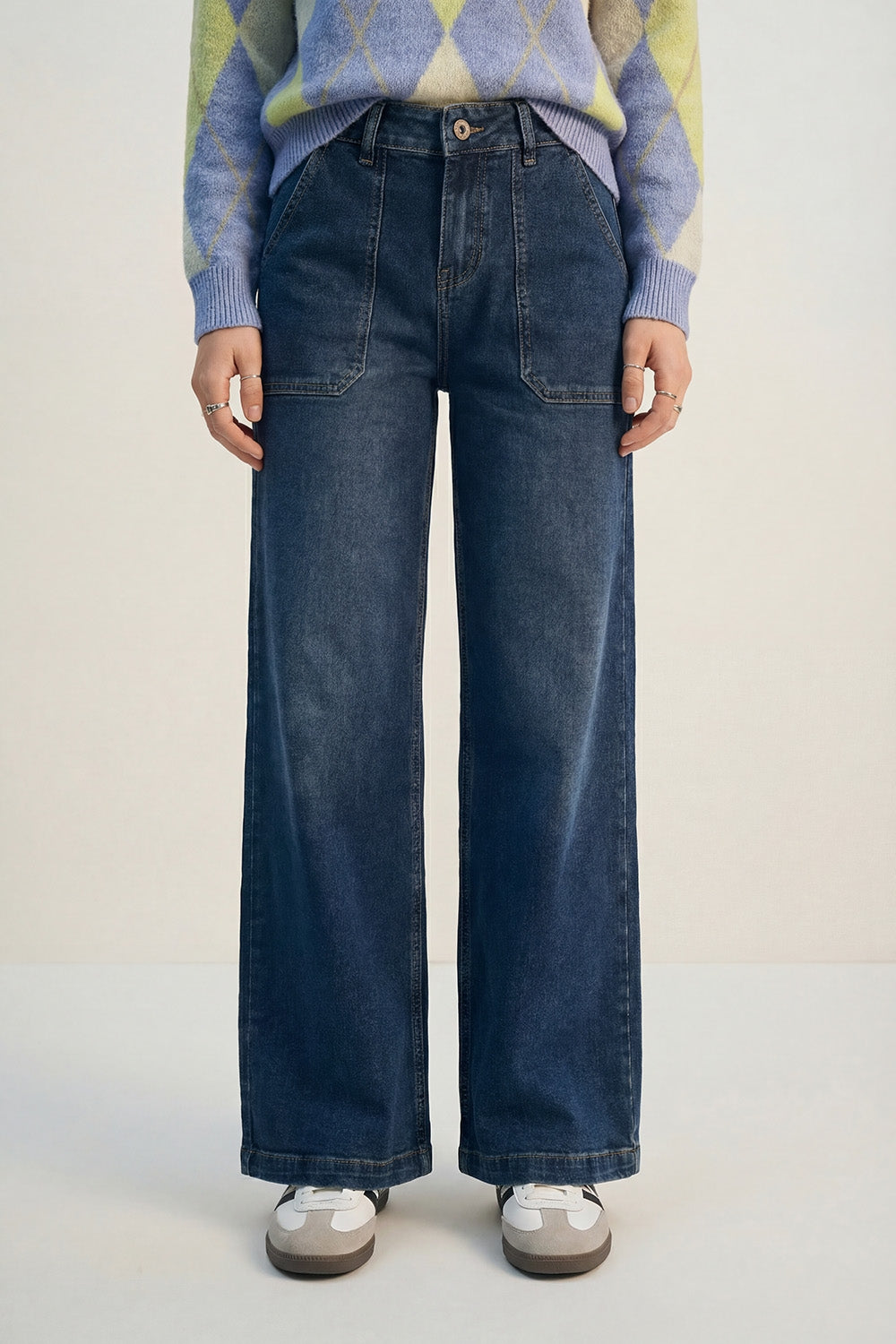 Q2 Wide-Leg Denim Jeans with Utility Patch Pockets