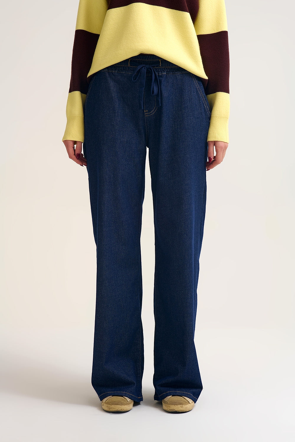 Q2 Wide-Leg Denim Pants with Adjustable Elastic Waist in dark wash