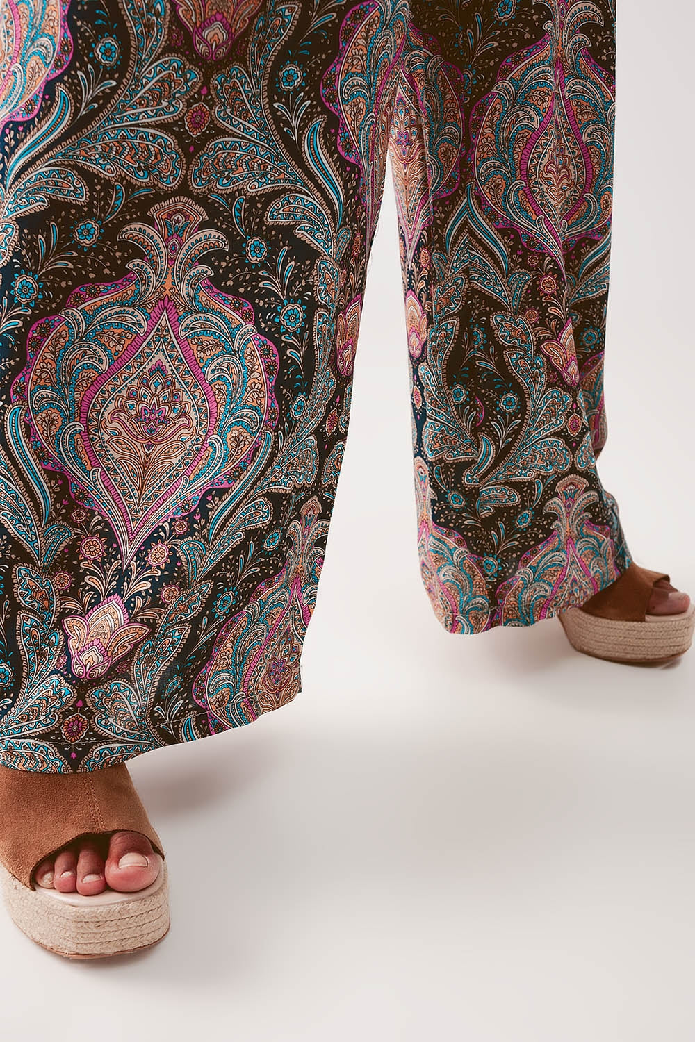 Wide leg jumpsuit in navy paisley print