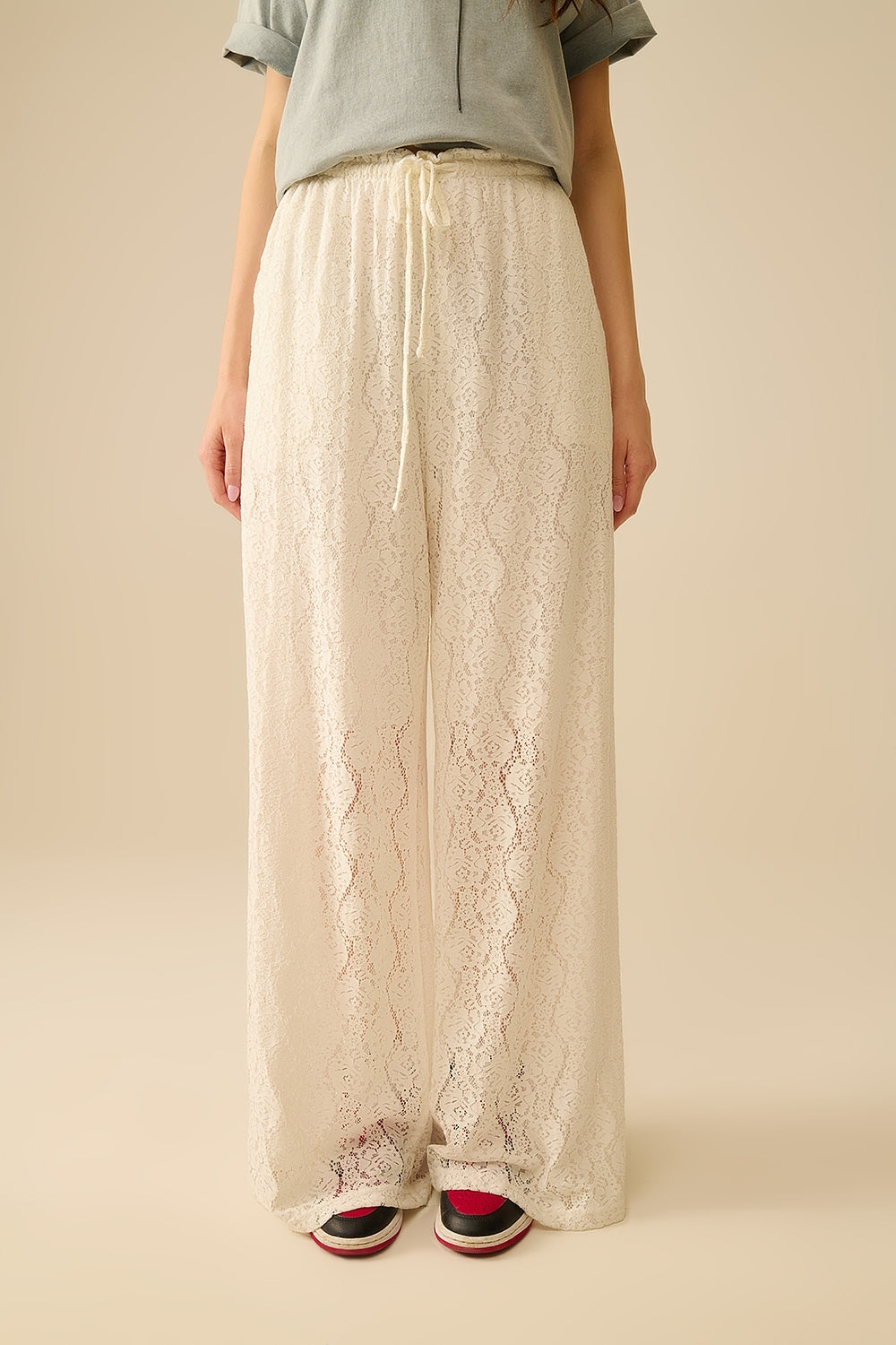 Q2 wide-legged lace pants with elastic waistband